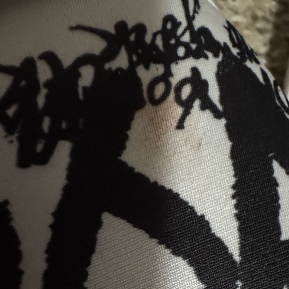 DKNY Melissa Slip On Graffiti Black and White Sneakers Womens Size 7 - Picture 3 of 6